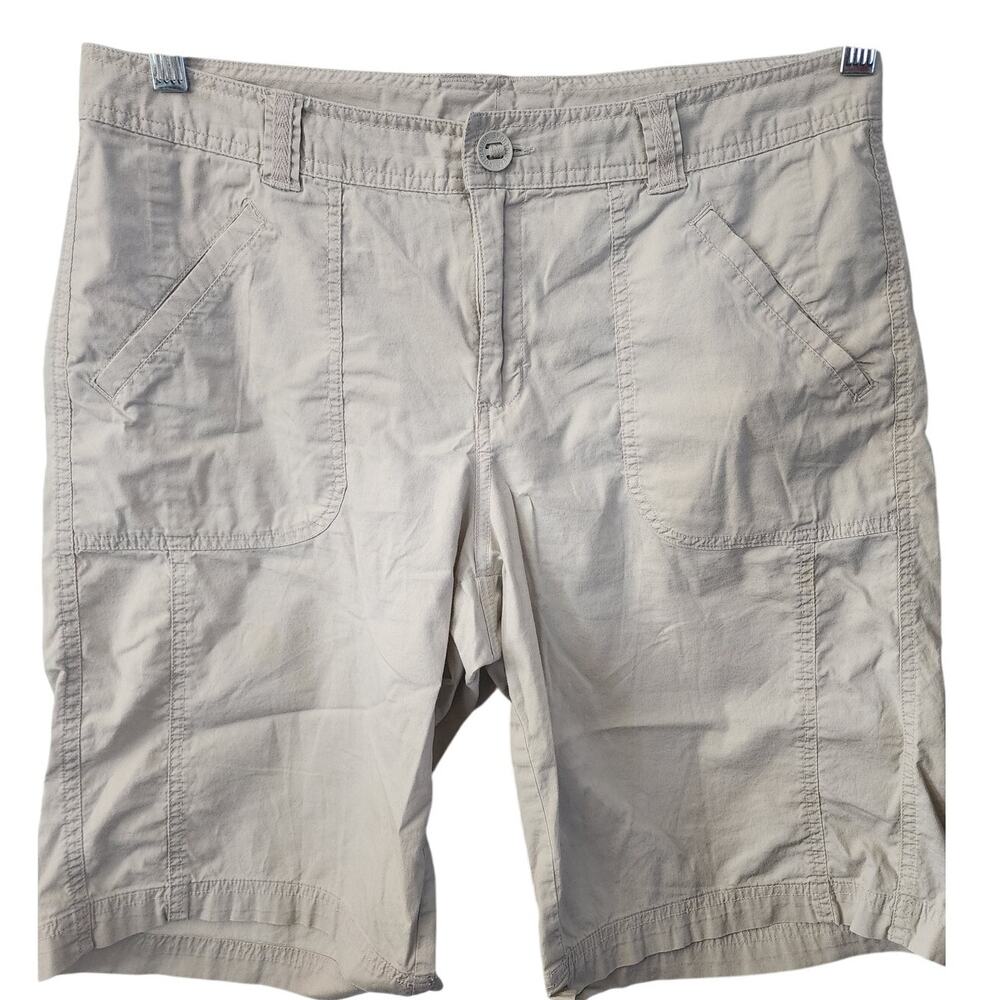 Columbia Women's Hiking Walking Tan Bermuda Shorts Size 10